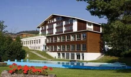 永烨案例 | W同学斩获理诺士国际酒店管理学院旅游酒店管理硕士